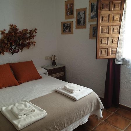 Casa Rural El Lobo Aýna Esterno foto